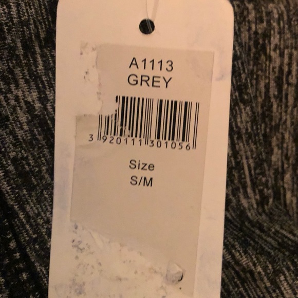 COPY - COPY - Lydaa Workout Leggings. 2PAIR! New with Tags. I CONSIDER ALL OFFE… - Picture 3 of 4